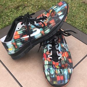 Nike colorful sneakers 8.5